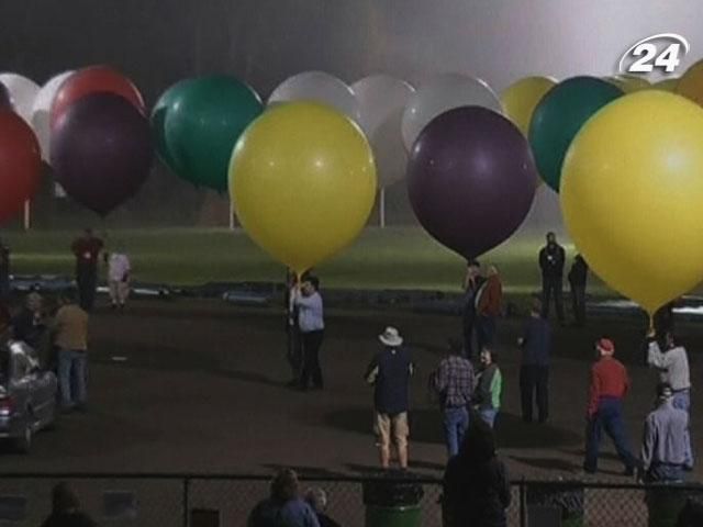 Американец попытается пересечь Атлантику на воздушных шариках Американец попытается пересечь Атлантику на воздушных шариках