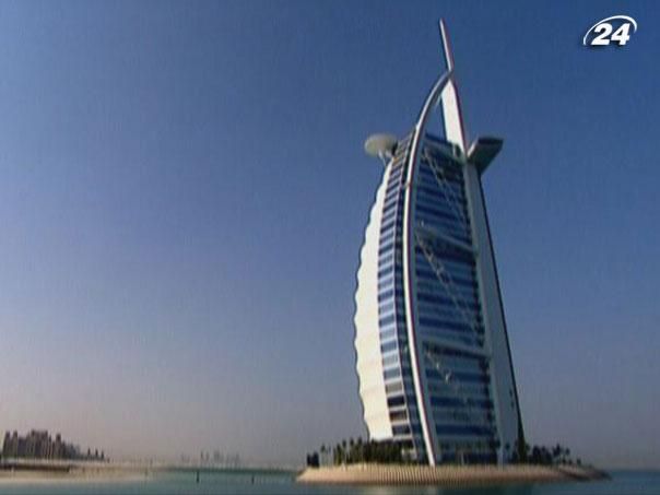 Burj Al Arab - скляний готель на приватному острові