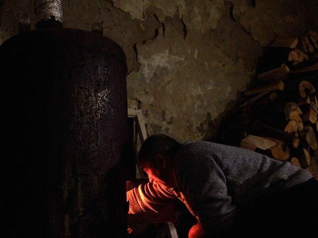 На Чернігівщині у батьків збирають гроші на дрова, якими опалюватимуть школи На Чернігівщині у батьків збирають гроші на дрова, якими опалюватимуть школи