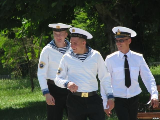 Украинские моряки готовы вернуться из Камеруна без зарплаты