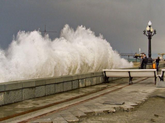 В Крыму - штормовое предупреждение - 15 сентября 2013 - Телеканал новин 24 В Крыму - штормовое предупреждение - 15 сентября 2013 - Телеканал новин 24