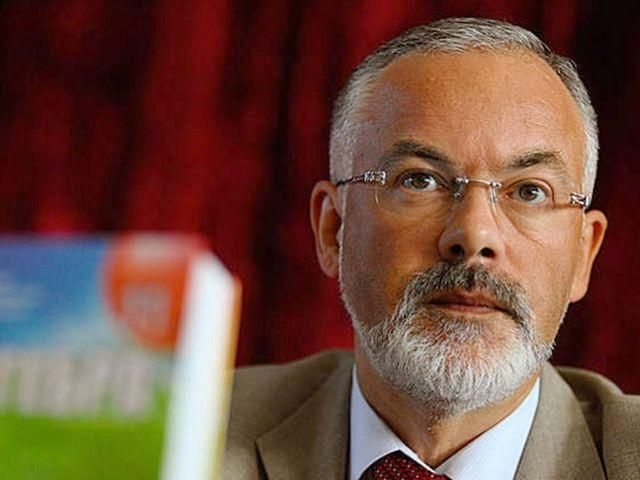 Табачник не пошкодував 6 мільйонів на рекламні телешоу Табачник не пошкодував 6 мільйонів на рекламні телешоу