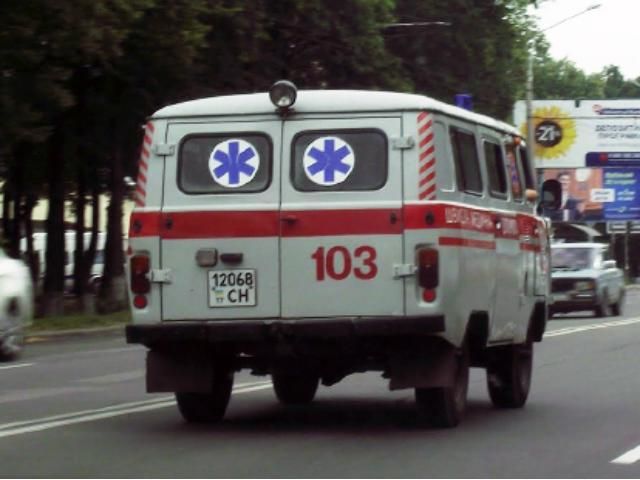 На Київщині двом хлопцям відірвало руки від вибуху На Київщині двом хлопцям відірвало руки від вибуху