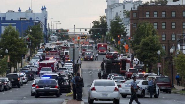 В Вашингтоне предположительно стреляли трое. Один из них мертв В Вашингтоне предположительно стреляли трое. Один из них мертв