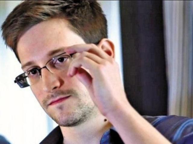 Адвокат Сноудена уверяет, что его подзащитный раскрыл ещё не все секреты