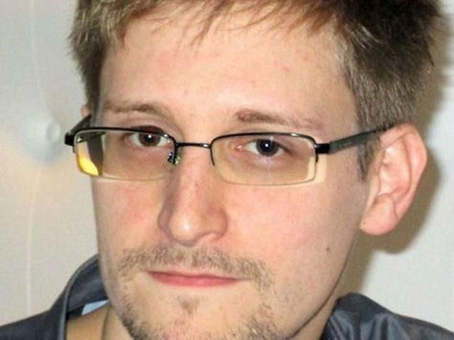 К Сноудену в Россию приедут родственники