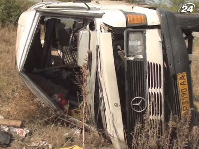 Водій після ДТП на Запоріжжі не міг зрозуміти, що сталося з автобусом