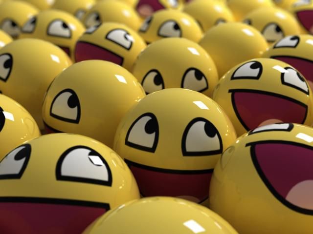 Сегодня день рождения празднует смайлик Сегодня день рождения празднует смайлик