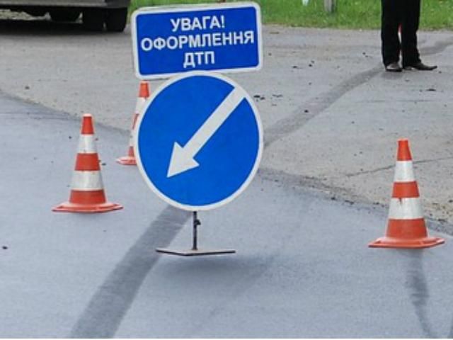 У Кіровограді маршрутка потрапила у ДТП: 11 людей постраждали У Кіровограді маршрутка потрапила у ДТП: 11 людей постраждали