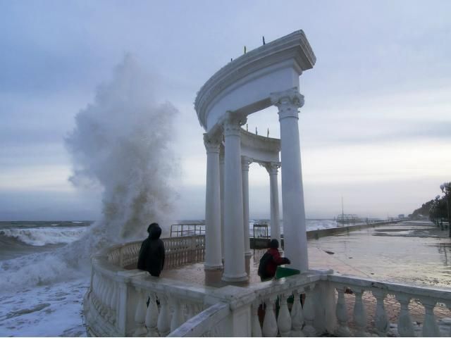Сьогодні у Криму штормитиме Сьогодні у Криму штормитиме