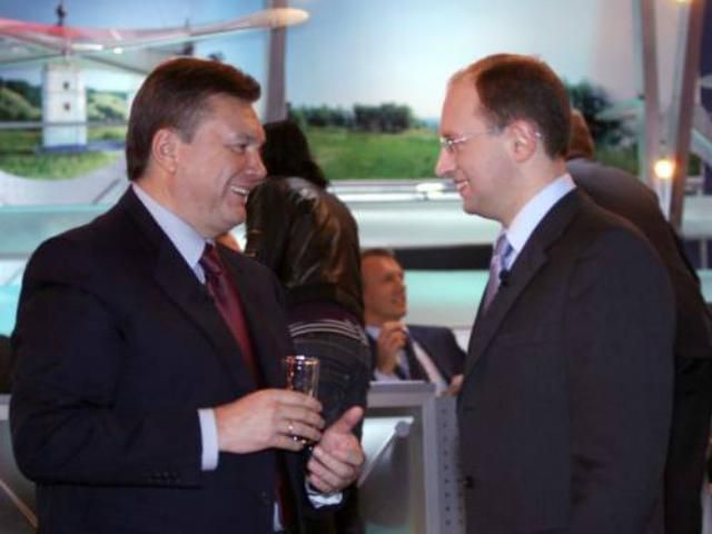 Яценюк рассказал о временном перемирии с Януковичем Яценюк рассказал о временном перемирии с Януковичем