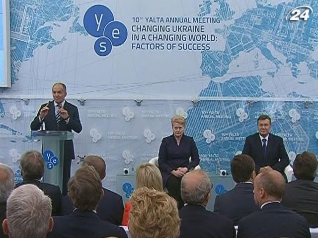 Ялтинська зустріч: Янукович переконував, що хоче йти в Європу