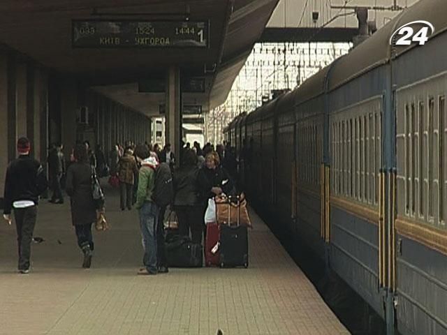 "Укрзализныця" просит на обновление подвижного состава 10 млрд гривен "Укрзализныця" просит на обновление подвижного состава 10 млрд гривен