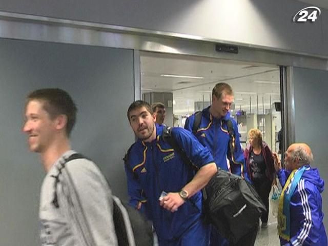 Сборная Украины по баскетболу вернулась на Родину