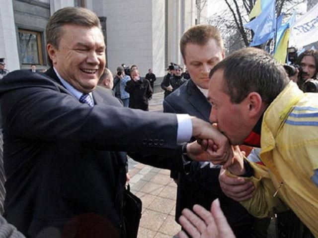 Такое впечатление, что украинцы и Янукович живут в двух разных Украинах, - Кличко