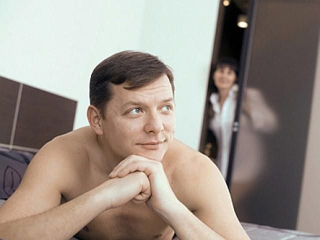 На выходных Ляшко возил тыквы для Азарова и смаковал борщом (Фото) На выходных Ляшко возил тыквы для Азарова и смаковал борщом (Фото)