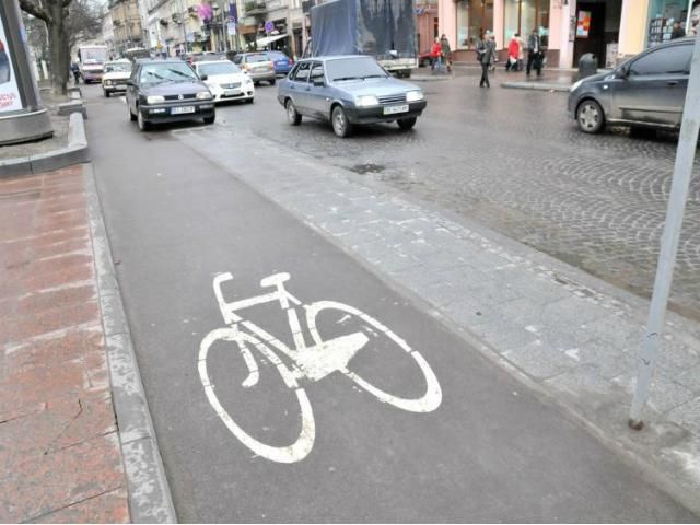 Велосипедист отсудил более миллиона гривен после ДТП Велосипедист отсудил более миллиона гривен после ДТП