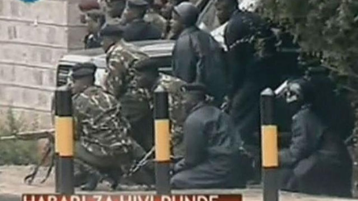 Кенійські військові відвоювали в терористів торговий центр