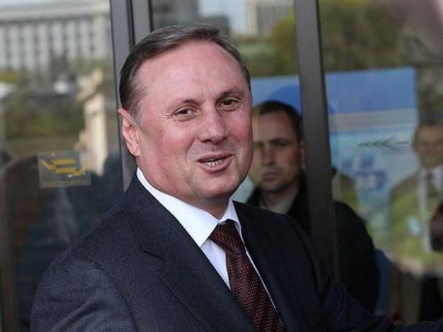 Оппозиция не пытается решить вопрос Тимошенко, - Ефремов Оппозиция не пытается решить вопрос Тимошенко, - Ефремов