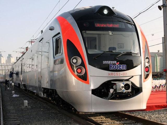 "Укрзализныця" отменяет один из поездов Hyundai