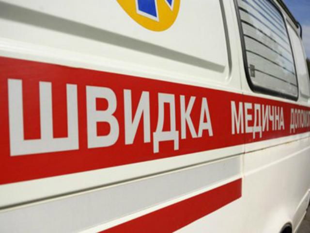 У Криму поїзд протаранив авто: постраждали водій і пасажир 