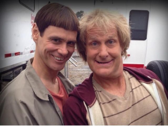 Джим Керри показал первые фото тупого и еще тупее Джим Керри показал первые фото тупого и еще тупее