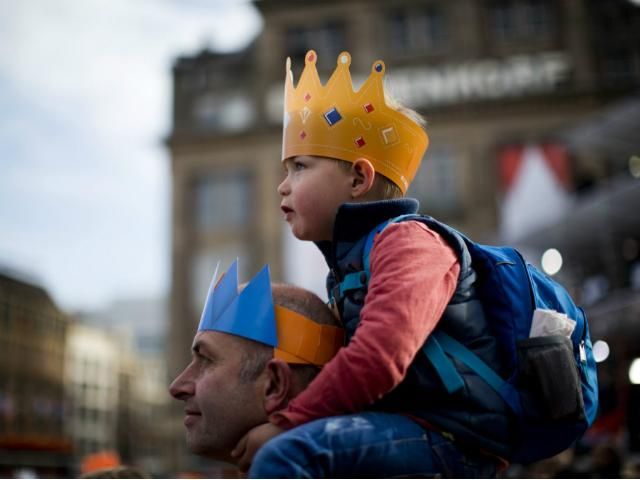 В Украине появится новый праздник - День отца В Украине появится новый праздник - День отца