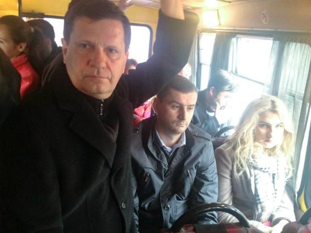 Мэр Одессы поездил на работу в общественном транспорте (Фото)