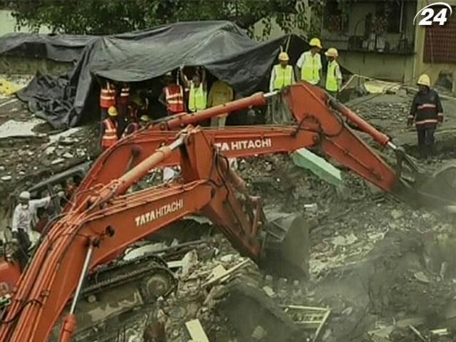 Унаслідок обвалу житлового будинку в Мумбаї загинули 13 людей