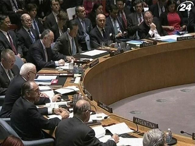 Совет Безопасности ООН единогласно одобрил резолюцию по химическому оружию в Сирии