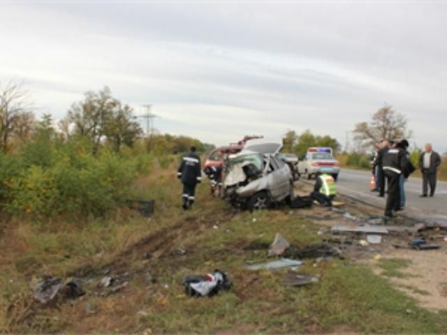 В ужасной аварии на Запорожье погибли 3 человека (Фото)