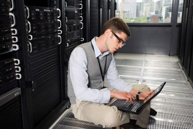 Викладачі ІТ-спеціальностей заробляють більше за інших, - опитування Викладачі ІТ-спеціальностей заробляють більше за інших, - опитування