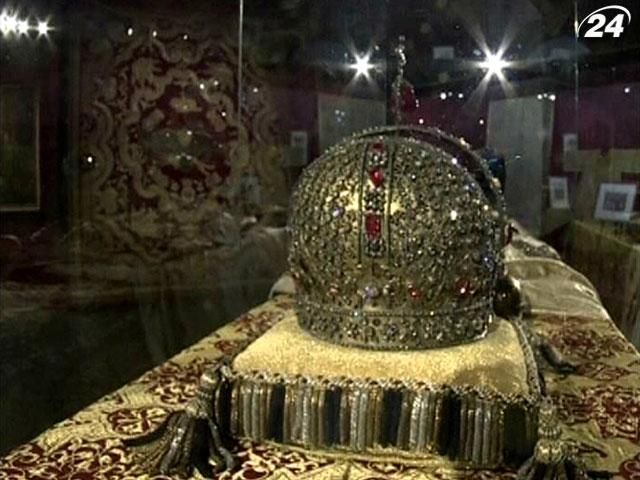 В Кремле показали историю коронации российских правителей В Кремле показали историю коронации российских правителей