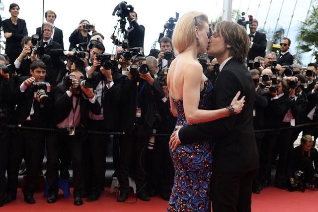 Поцелуи звездных пар Голливуда (Фото)