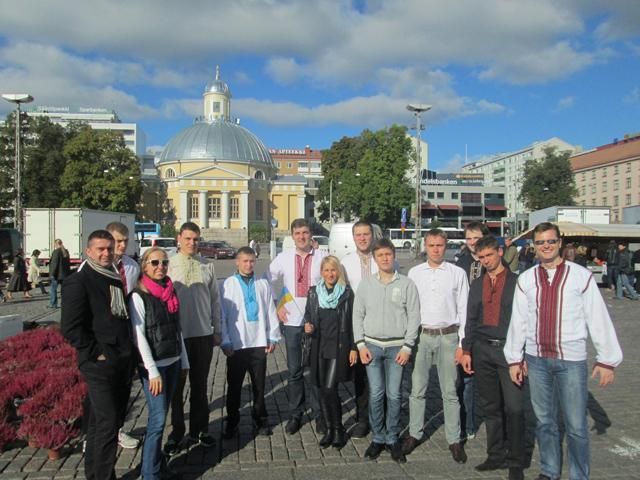 "Марш українських вишиванок" пройшов у 7 країнах світу "Марш українських вишиванок" пройшов у 7 країнах світу