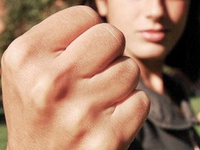 На Тернопільщині донька по-звірячому убила свою матір На Тернопільщині донька по-звірячому убила свою матір