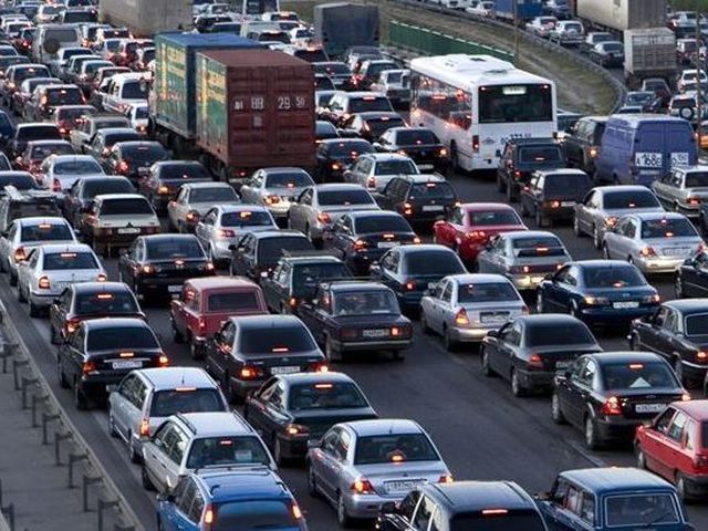 Киев готовится к зиме: въезд в центр хотят сделать платным Киев готовится к зиме: въезд в центр хотят сделать платным