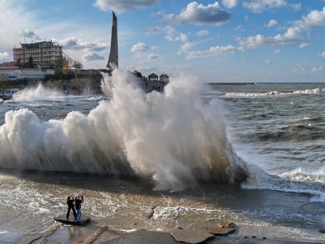 У Криму - штормове попередження  - 1 жовтня 2013 - Телеканал новин 24