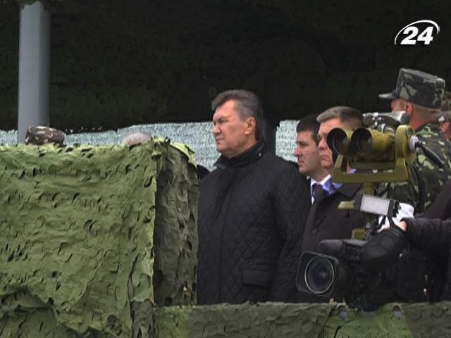 Ракета, которую запустил Янукович, ошибочно попала в озеро