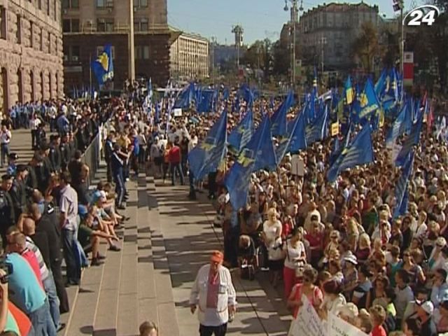 Депутати Київради збираються на сесію Депутати Київради збираються на сесію