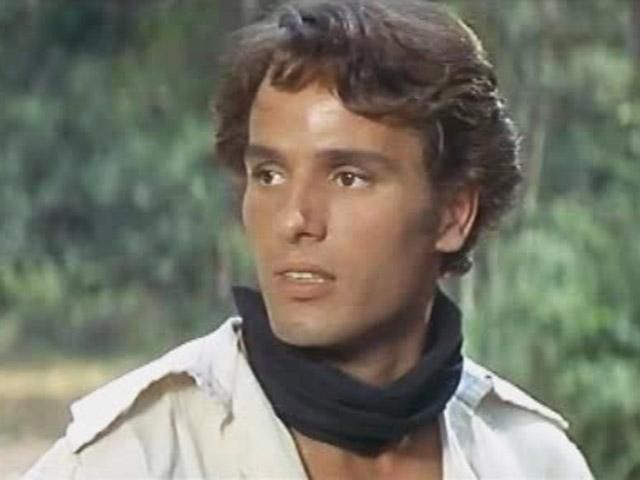 В автокатастрофі розбився відомий італійський актор В автокатастрофі розбився відомий італійський актор