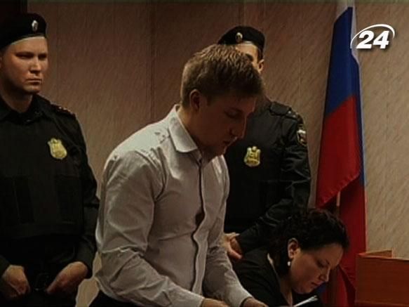 Активістам Greenpeace висунули звинувачення у піратстві Активістам Greenpeace висунули звинувачення у піратстві