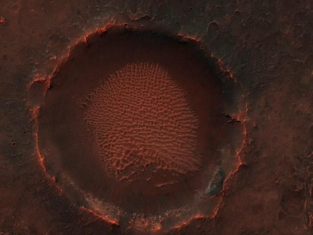 В NASA опубликовали новые фотографии поверхности Марса