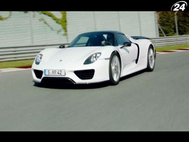 Новинки від Porsche: нові кабріолети та найшвидший серійний гібрид