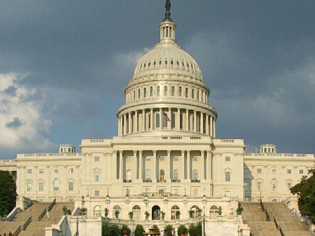 Під будівлею американського конгресу пролунала стрілянина Під будівлею американського конгресу пролунала стрілянина