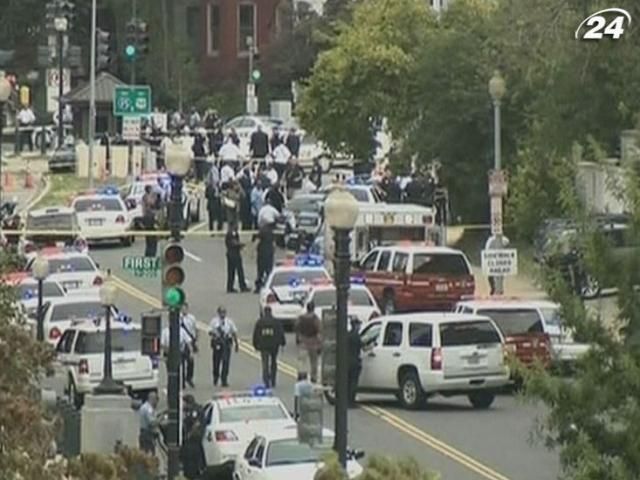 Стрельбу под американским конгрессом устроила женщина Стрельбу под американским конгрессом устроила женщина