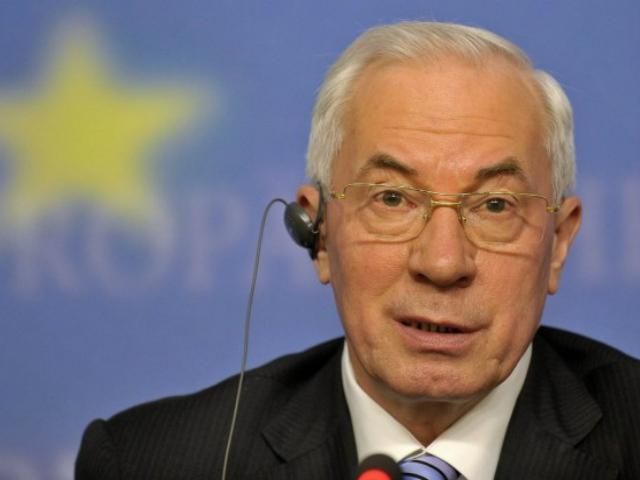 Россия угрожает "усложнить" нам жизнь, - Азаров Россия угрожает "усложнить" нам жизнь, - Азаров