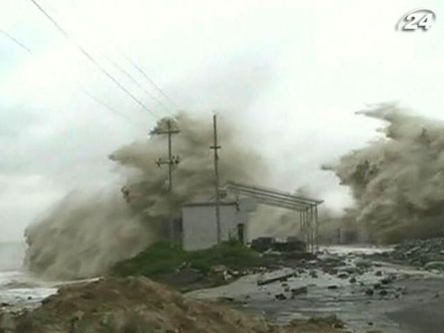 680 тысяч китайцев покинули дома из-за мощного тайфуна