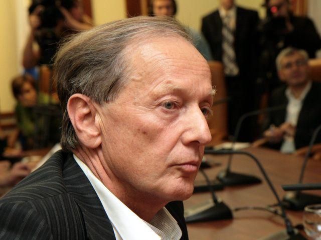 Кличко несолидно вешаться на соперника пиджаком, - Задорнов
