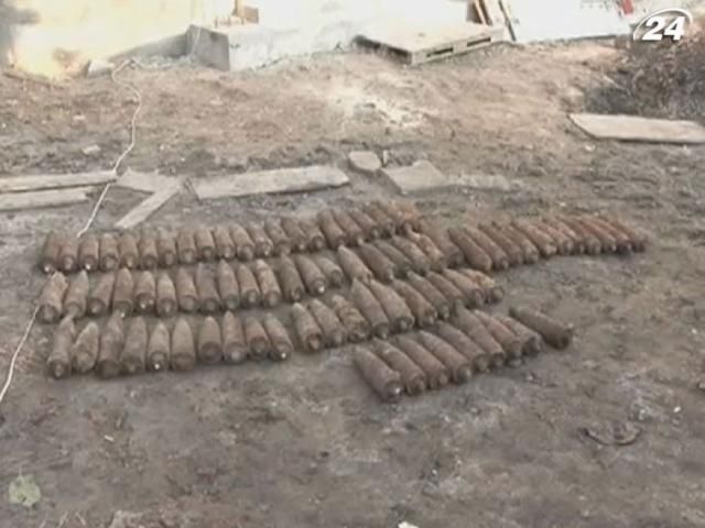 У центрі Дніпропетровська знайшли 81 небезпечний снаряд
